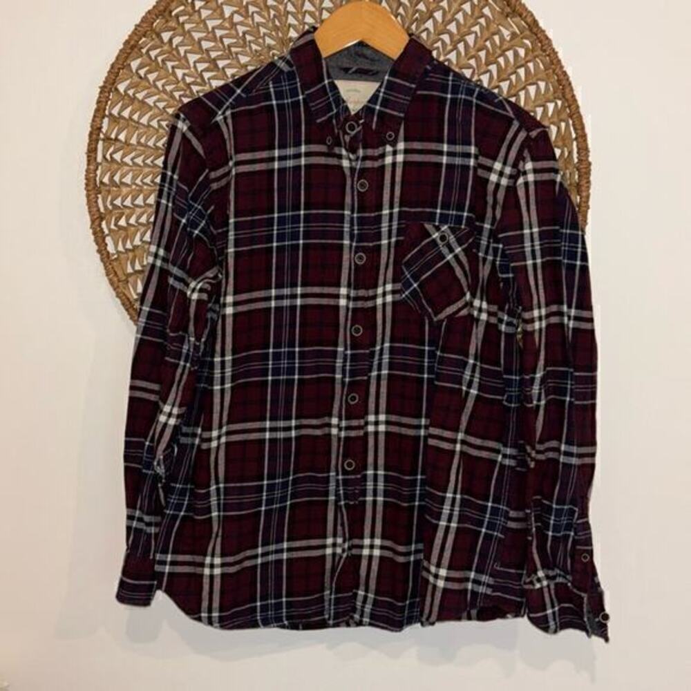 Weatherproof Vintage burgundy and navy flannel button down size large